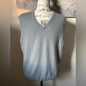 Express Men’s size large grey sweater vest, cotton/merino wool